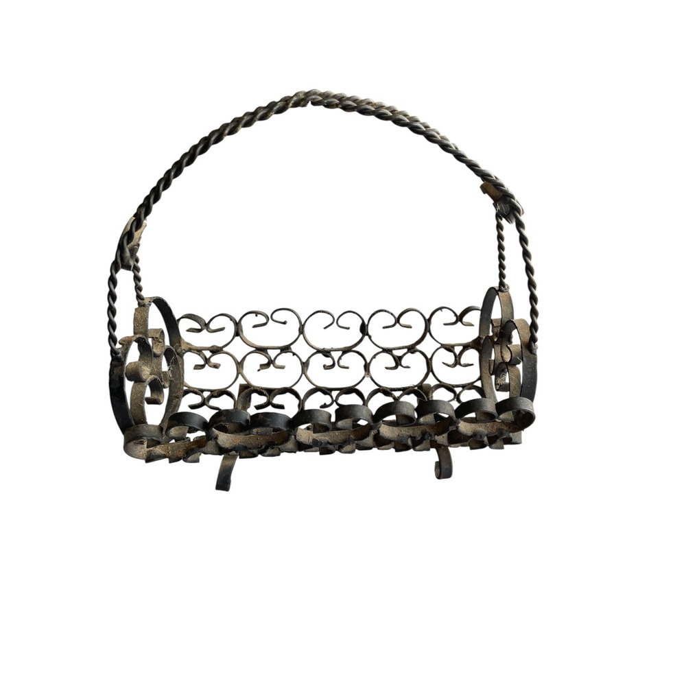 Vintage Wrought Iron Basket with Handle Rustic Farmhouse‎ Style